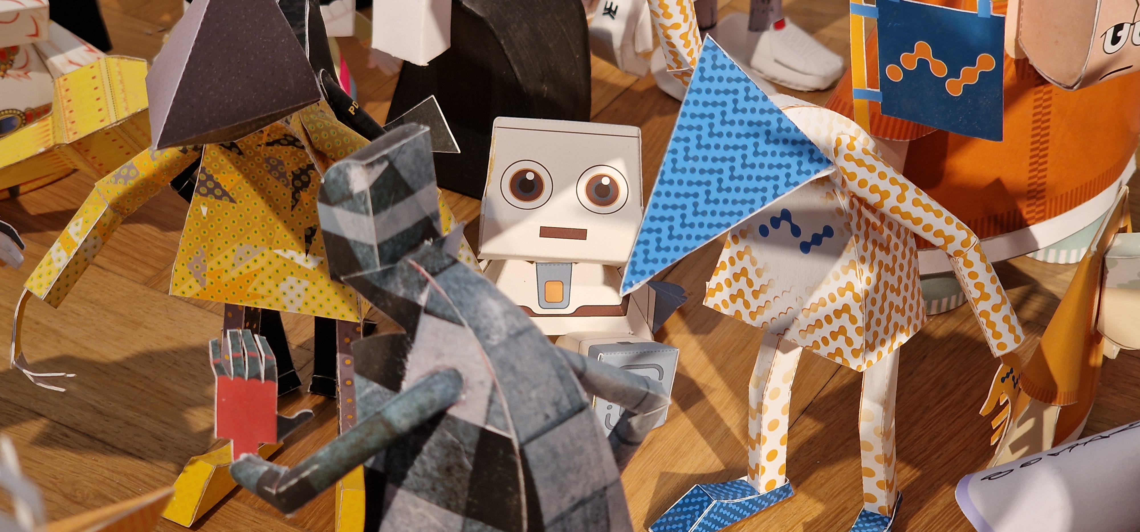 PRELOG Otvorena samostalna izložba ‘Papirnata energija’ akademskog umjetnika Marka Zubaka PRELOG Otvorena samostalna izložba ‘Papirnata energija’ akademskog umjetnika Marka Zubaka