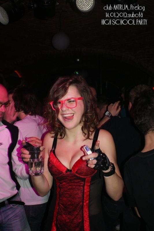 slika0058 Antrum (Subota, 14.1.2012) slika0058 Antrum (Subota, 14.1.2012)