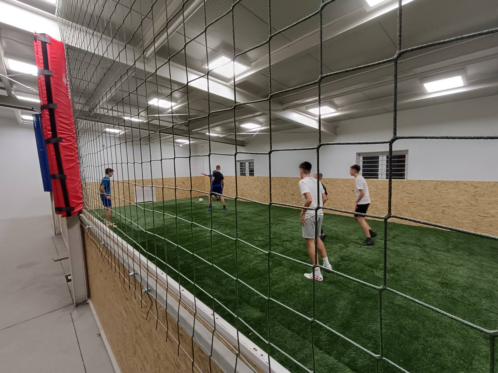 U Kotoribi se može zaigrati popularni cageball – nogomet u kavezu