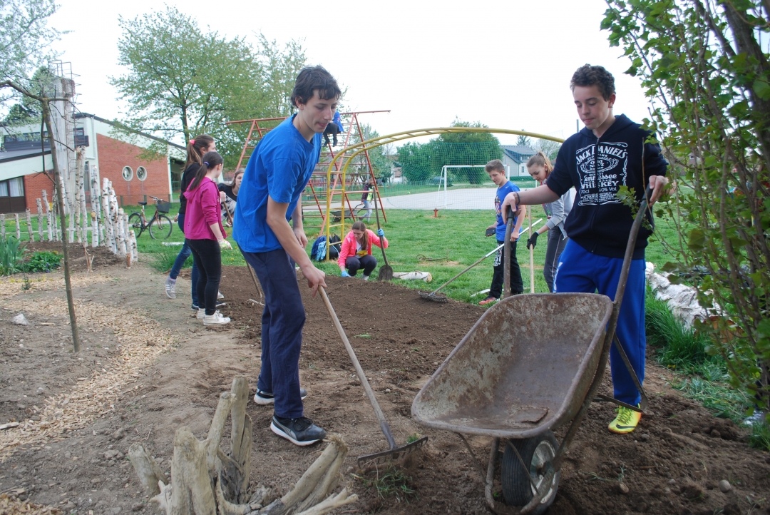 decki8razredauzemljanimradovima