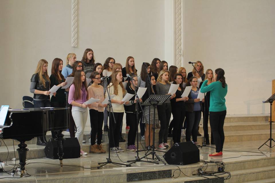 1068673678213376186516216025574