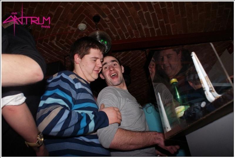 slika0079 Antrum (Subota, 12.1.2013.) slika0079 Antrum (Subota, 12.1.2013.)