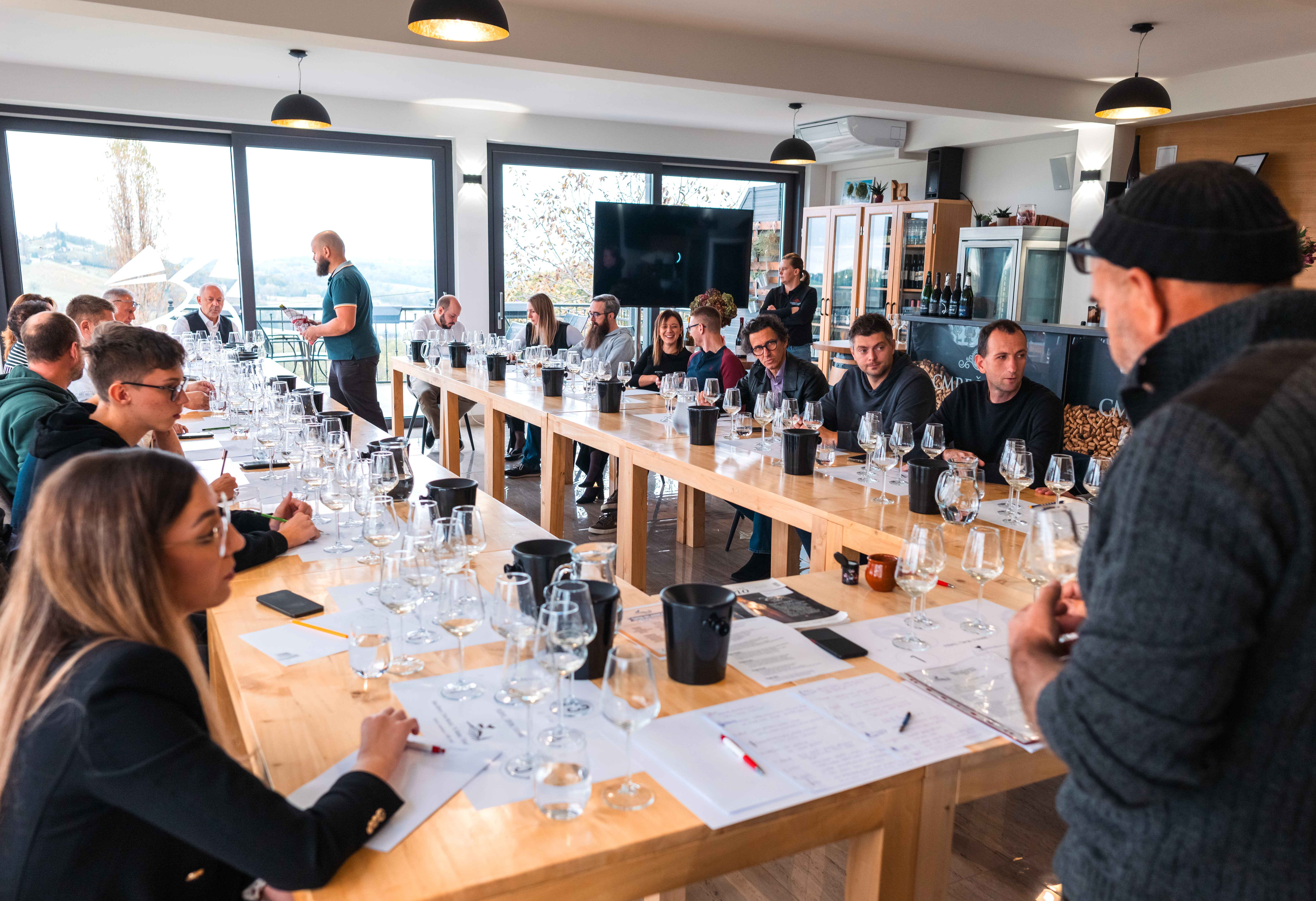 VRHUNSKA DEGUSTACIJA Pogledajte kako je bilo na međunarodnoj radionici vina