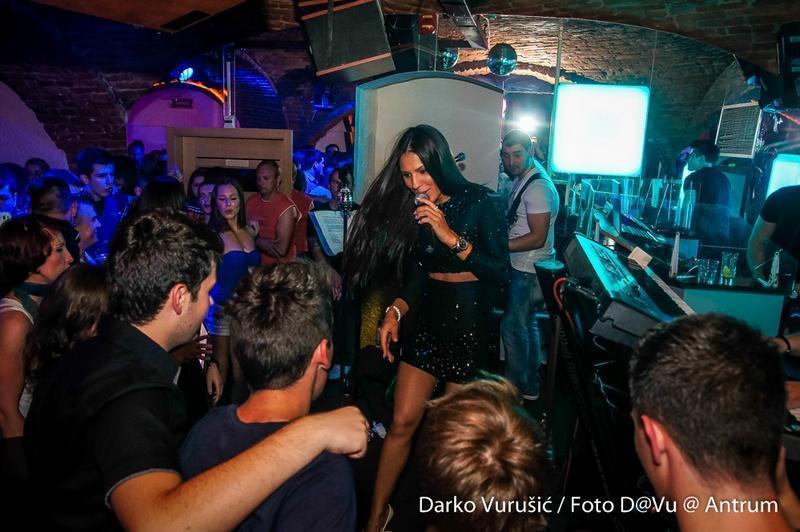 slika00040 Antrum (Subota, 28.6.2014. – Sandra Afrika)