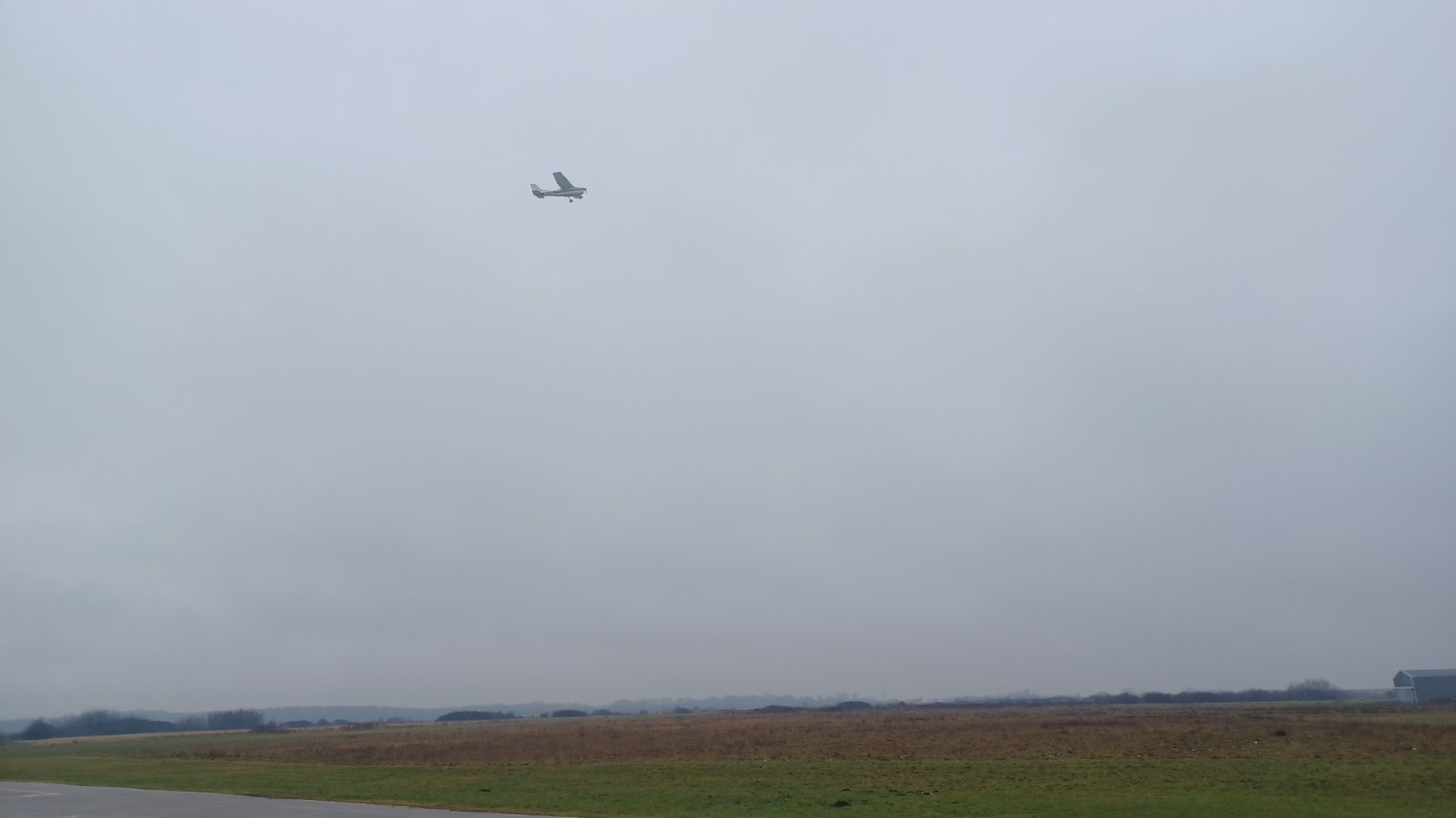 FOTO/VIDEO Djedu Božićnjaku na putu za Pribislavec pokvarile se saonice, no pronašao je rješenje – stigao avionom FOTO/VIDEO Djedu Božićnjaku na putu za Pribislavec pokvarile se saonice, no pronašao je rješenje – stigao avionom