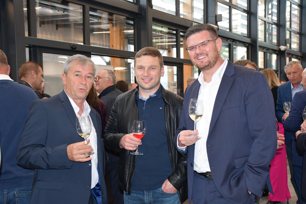 Urbanovo, otvorenje Urbanovo, otvorenje