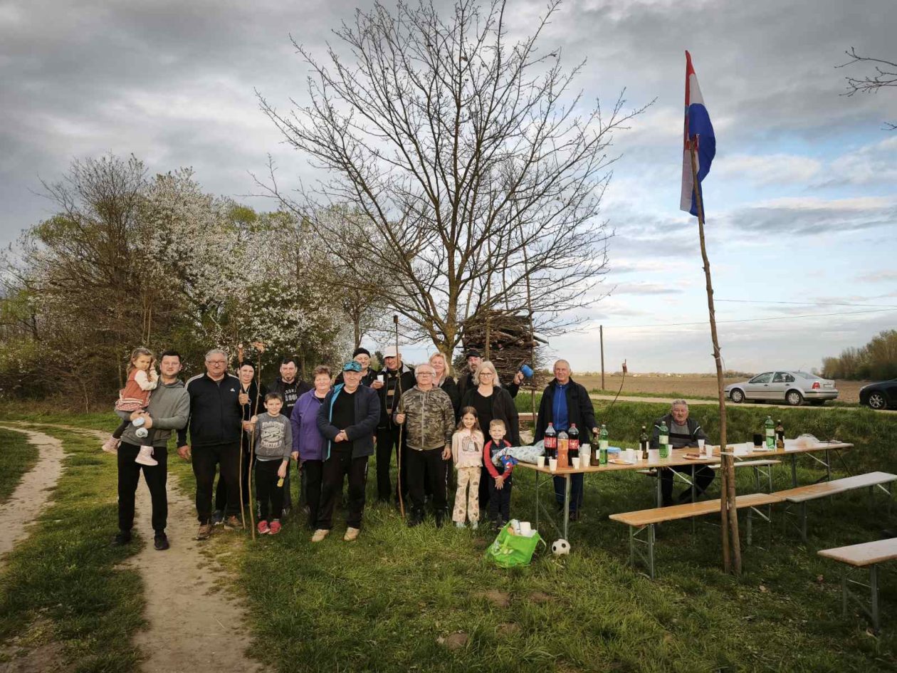 belička vuzmenka (1) belička vuzmenka (1)