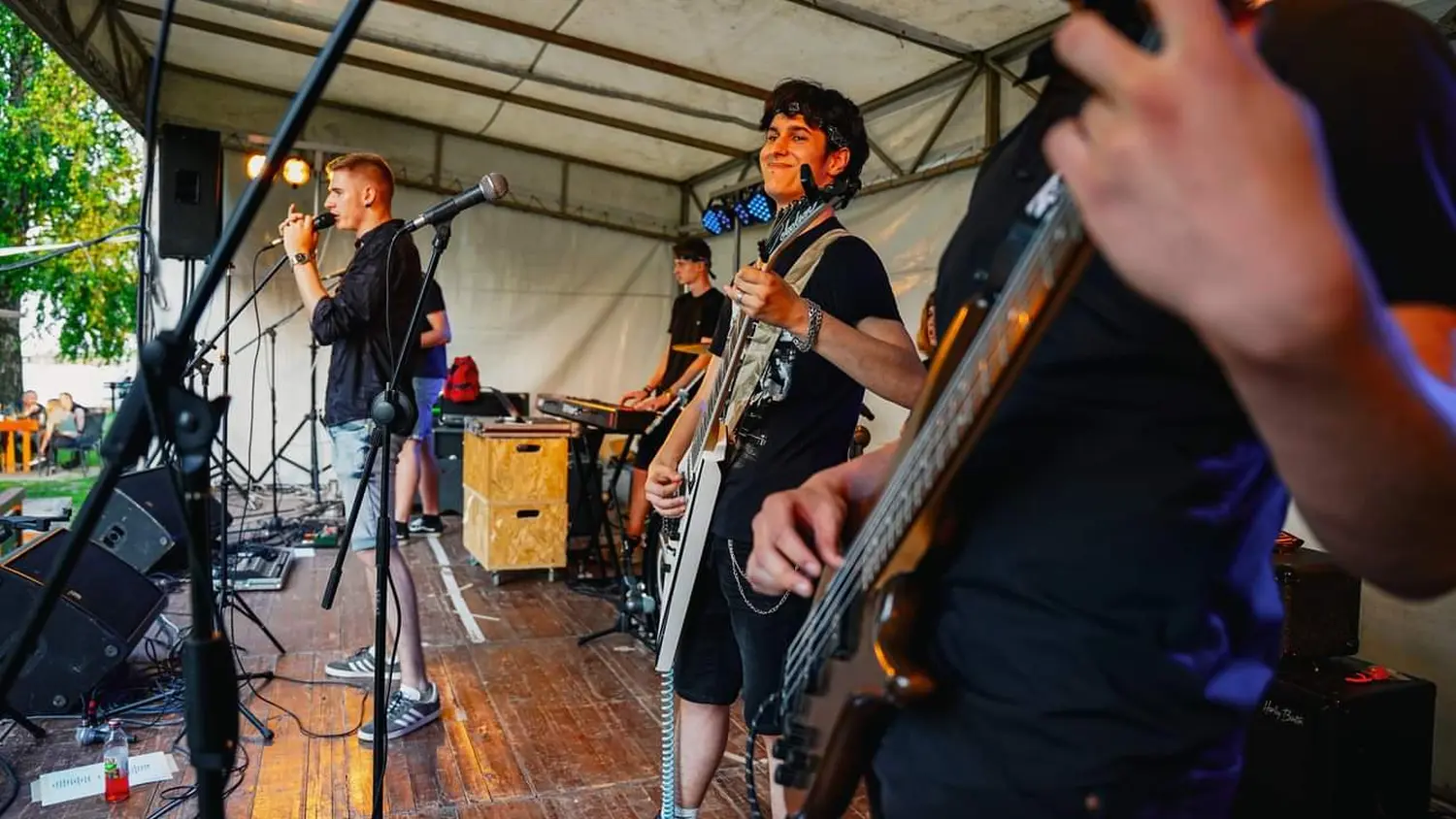 bend izgubljeni (6) bend izgubljeni (6)