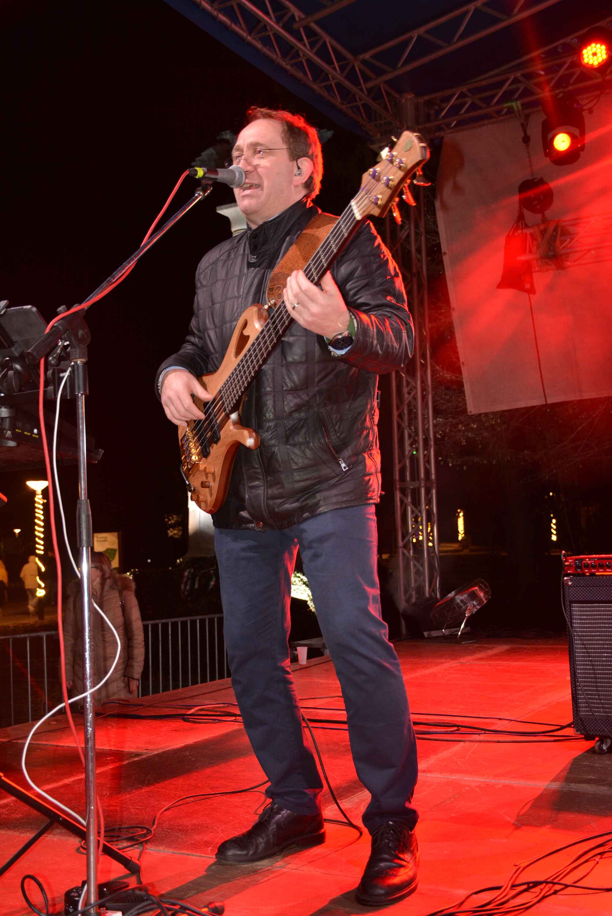 FOTO/VIDEO Čakovec veselo proslavio dolazak 2024. uz ritam ‘Noćne smjene’ i puni trg