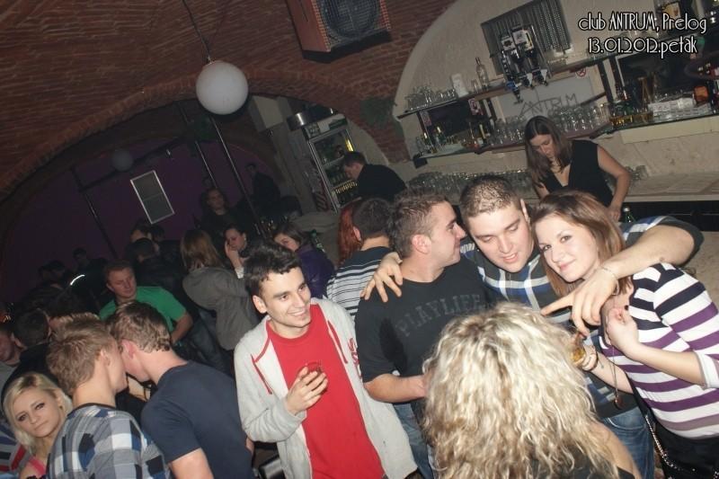 slika0010 Antrum (Petak, 13.1.2012) slika0010 Antrum (Petak, 13.1.2012)