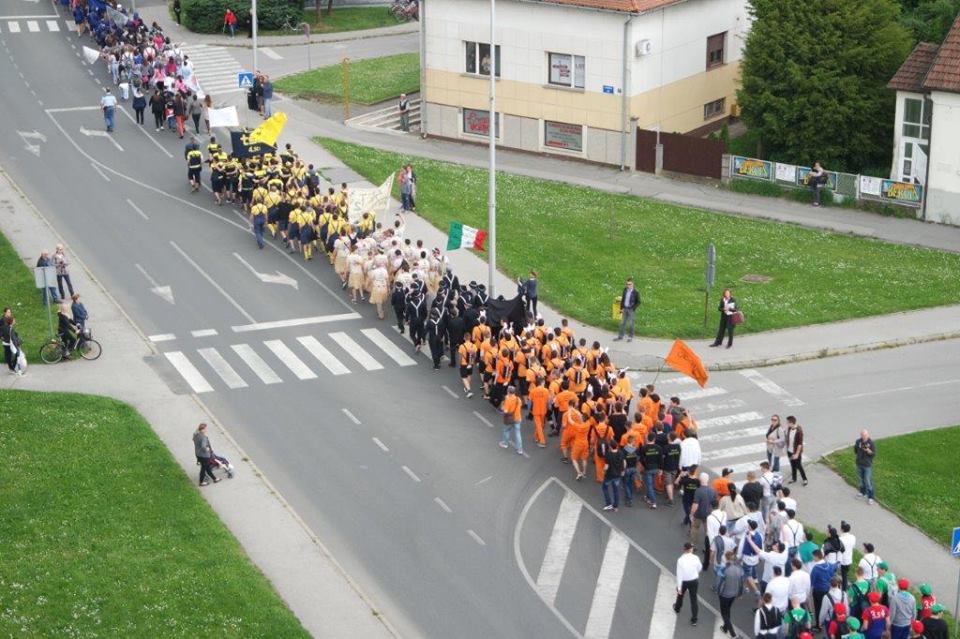 1323935913582684608556243643389