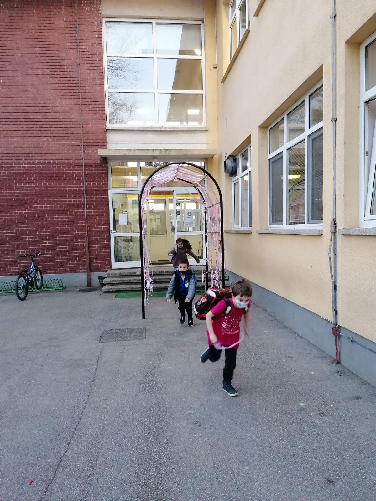 Dan ružičastih majica u OŠ Strahoninec