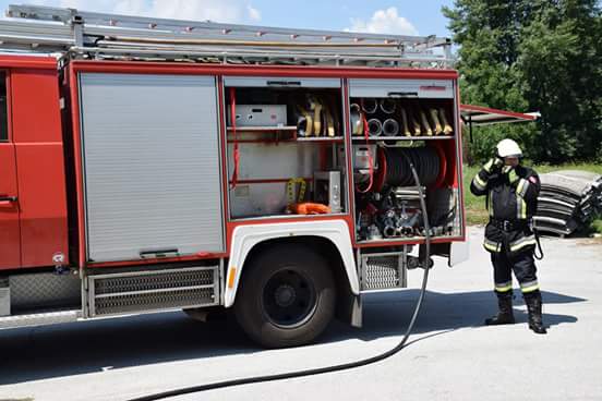 Vatrogasna vježba u tvrtki Kerbek u Donjem Kraljevcu