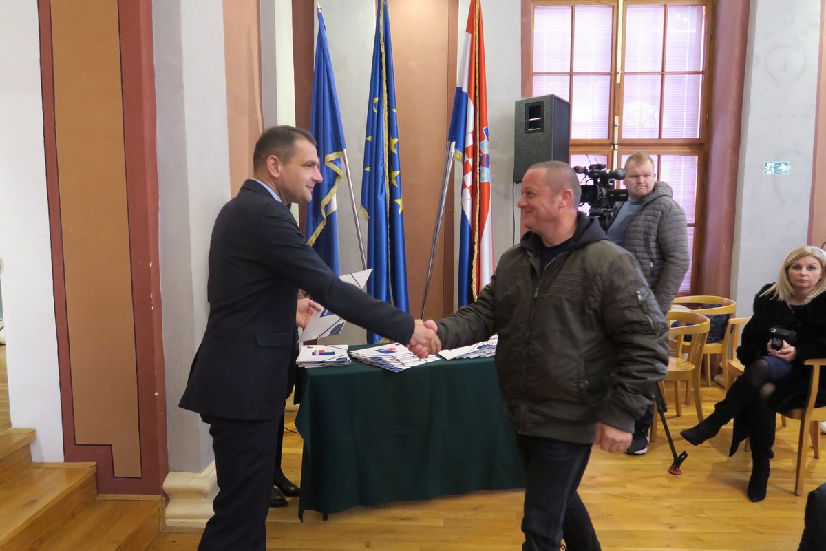 U zgradi Scheier u Čakovcu dodijeljene učeničke stipendije djeci hrvatskih branitelja