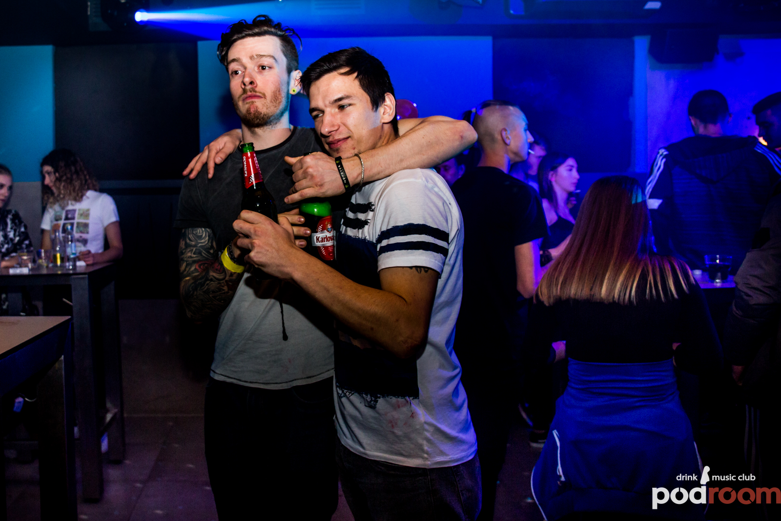 Podroom clubbing – DJ Yakka