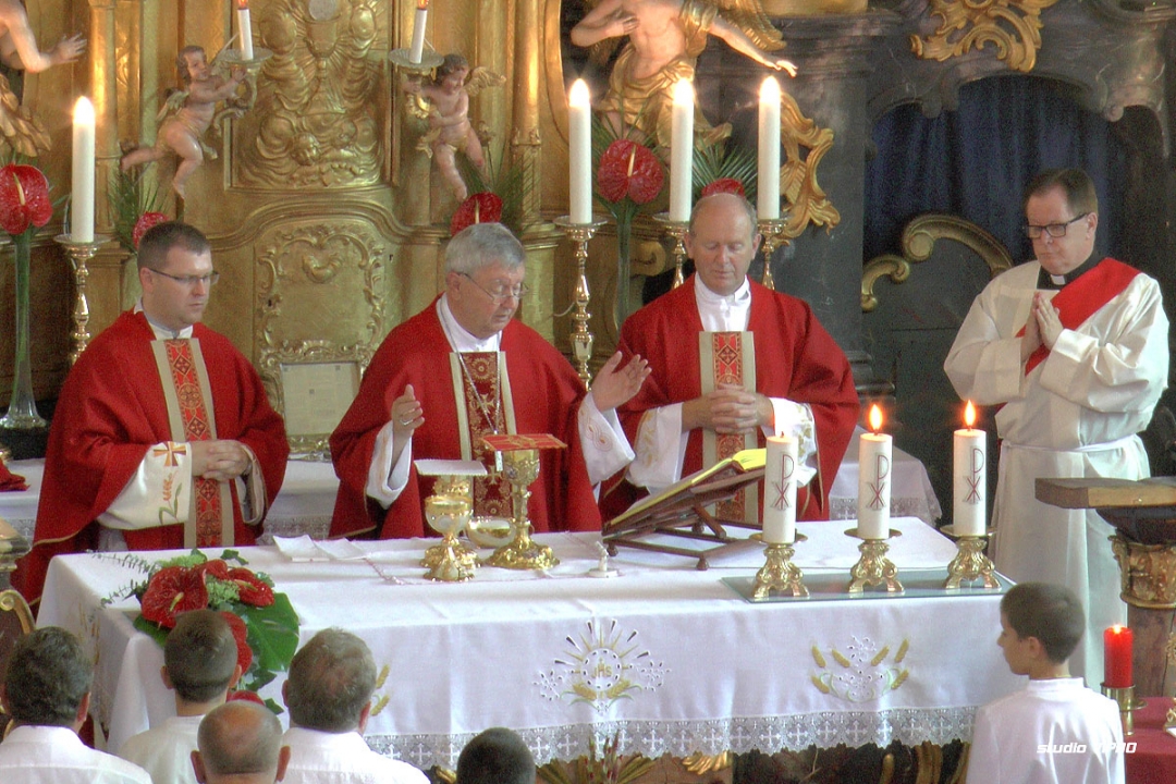 303612680s1040010678698