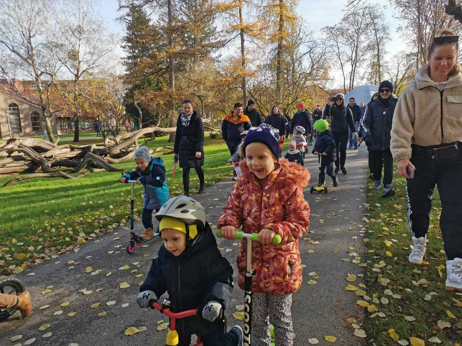 biciklijada,romobilijada (16) biciklijada,romobilijada (16)