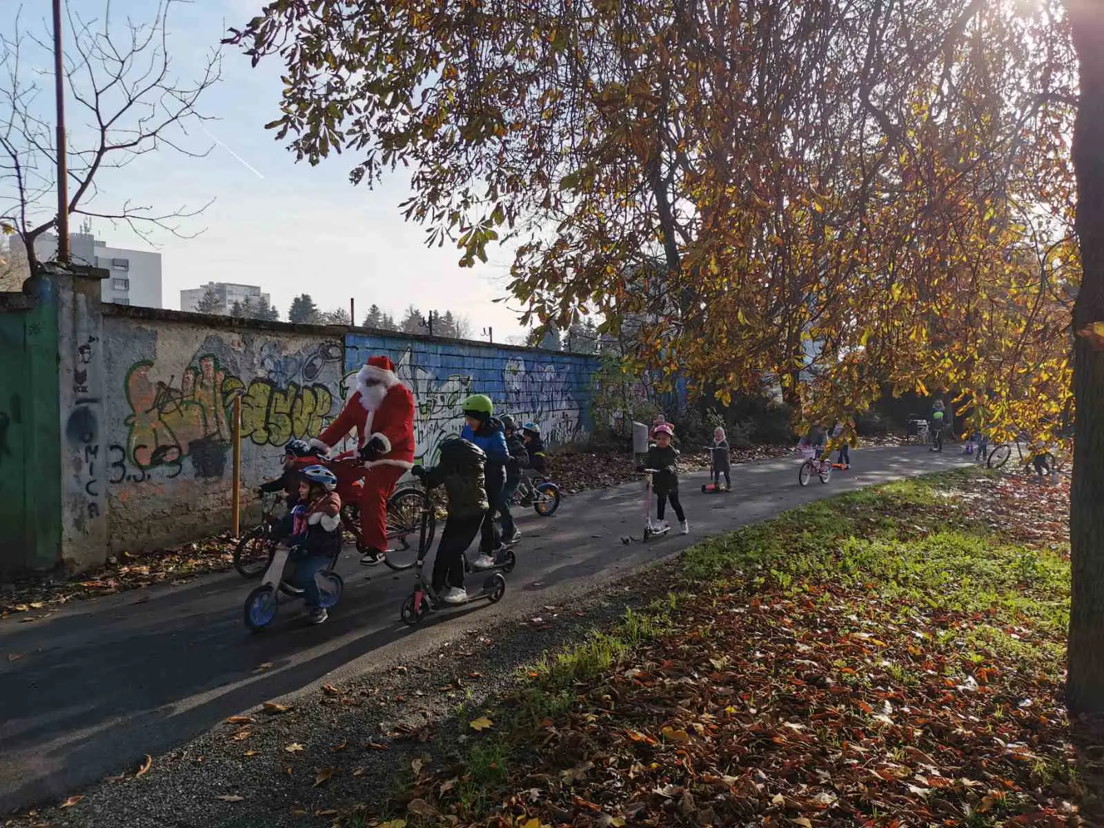 biciklijada,romobilijada (19) biciklijada,romobilijada (19)