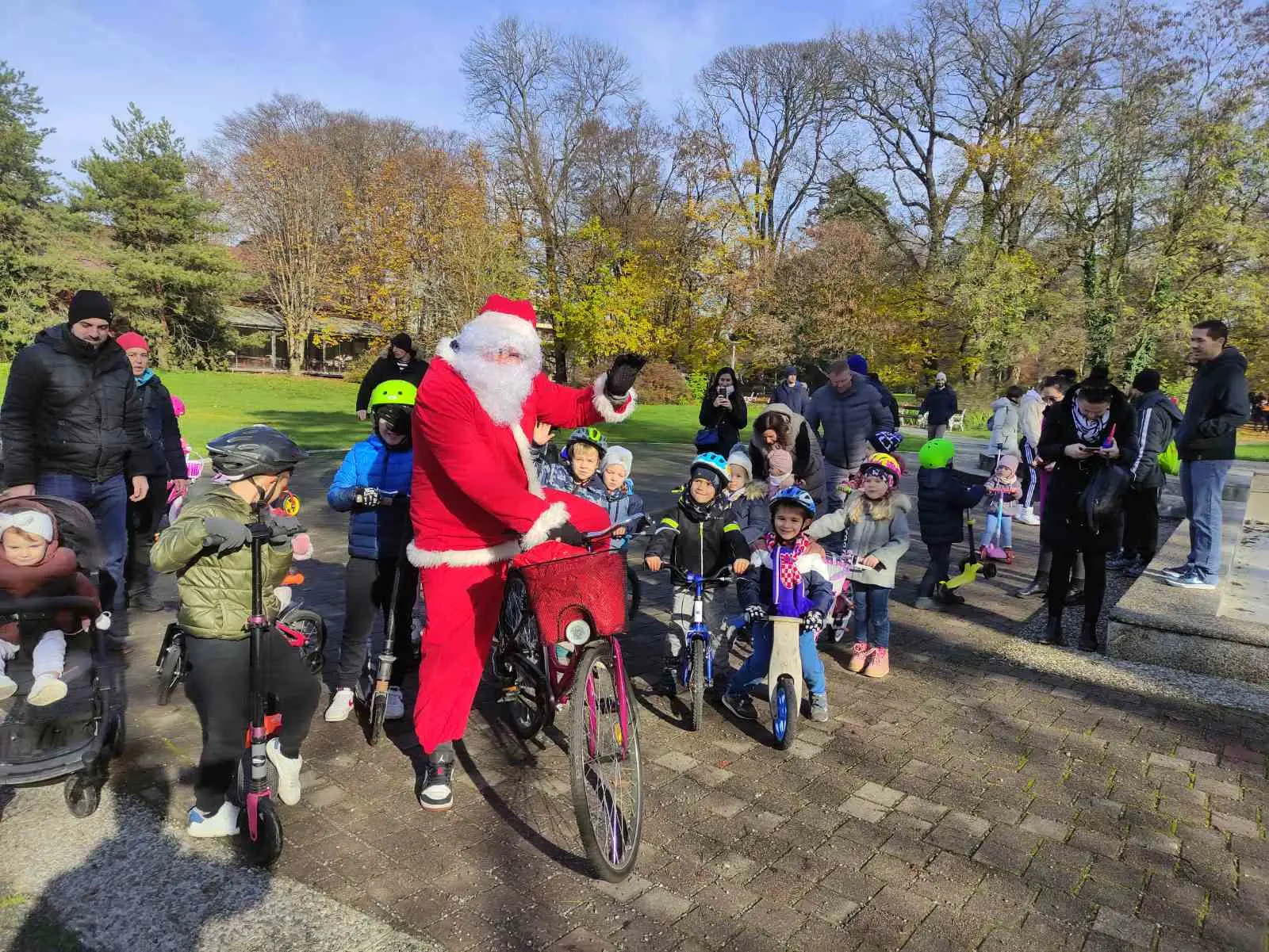 biciklijada,romobilijada (2) biciklijada,romobilijada (2)