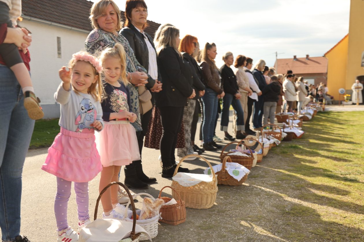 blagoslov hrane Držimurec – Strelec (2) blagoslov hrane Držimurec – Strelec (2)