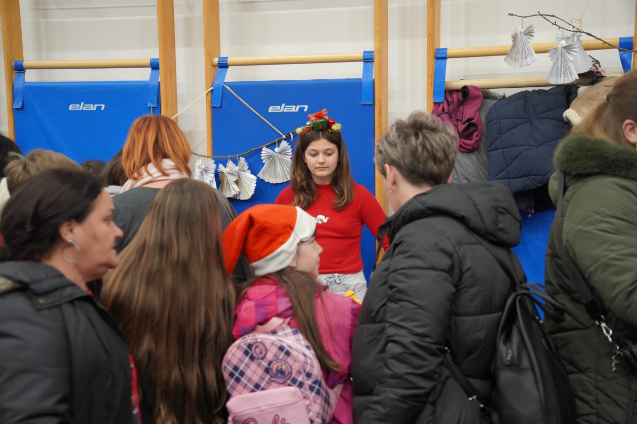 božićna priredba OŠ Strahoninec (10)