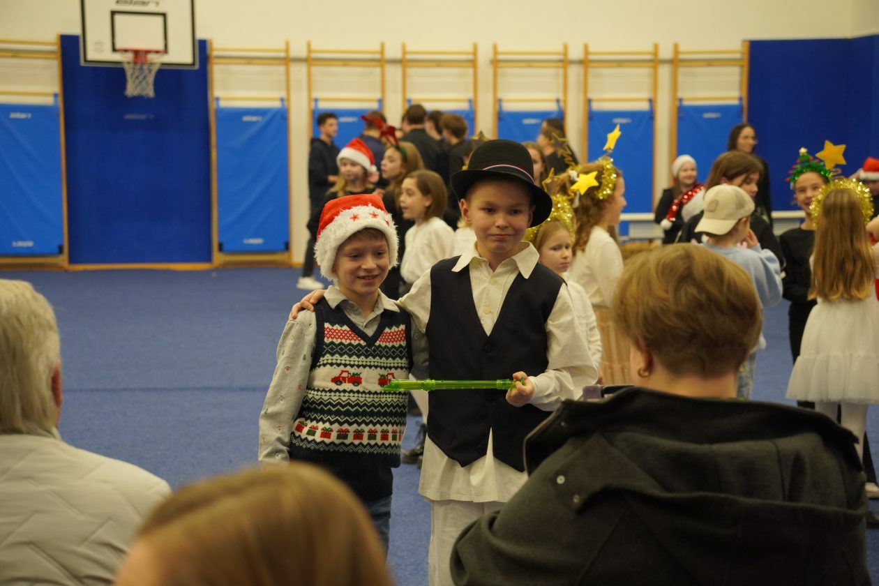 božićna priredba OŠ Strahoninec (36)