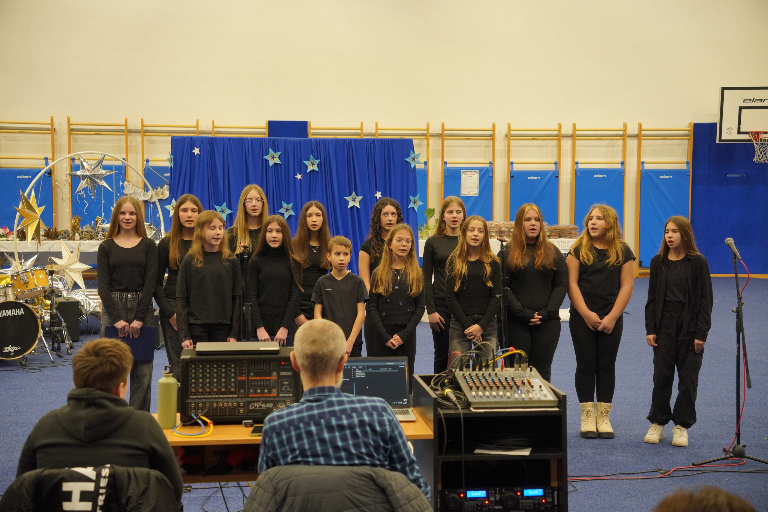 božićna priredba OŠ Strahoninec (44) božićna priredba OŠ Strahoninec (44)