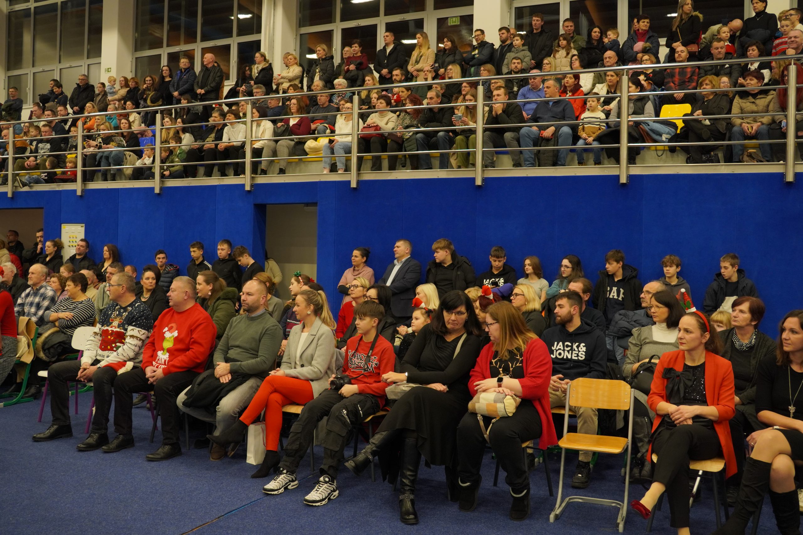 božićna priredba OŠ Strahoninec (61) božićna priredba OŠ Strahoninec (61)