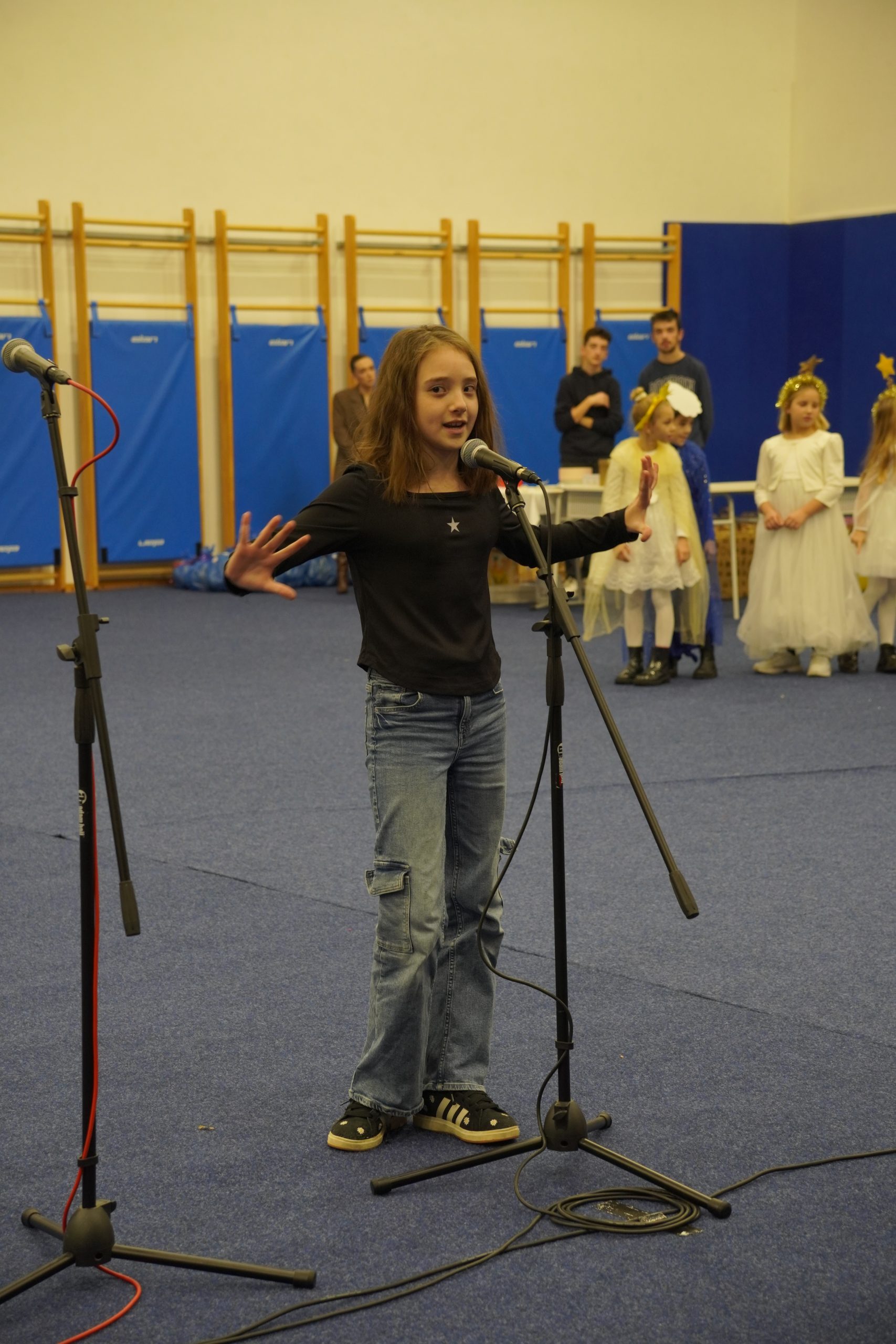 božićna priredba OŠ Strahoninec (71) božićna priredba OŠ Strahoninec (71)