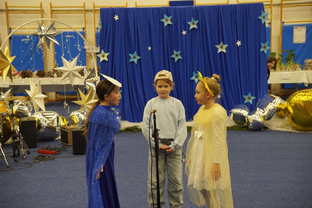 božićna priredba OŠ Strahoninec (79)