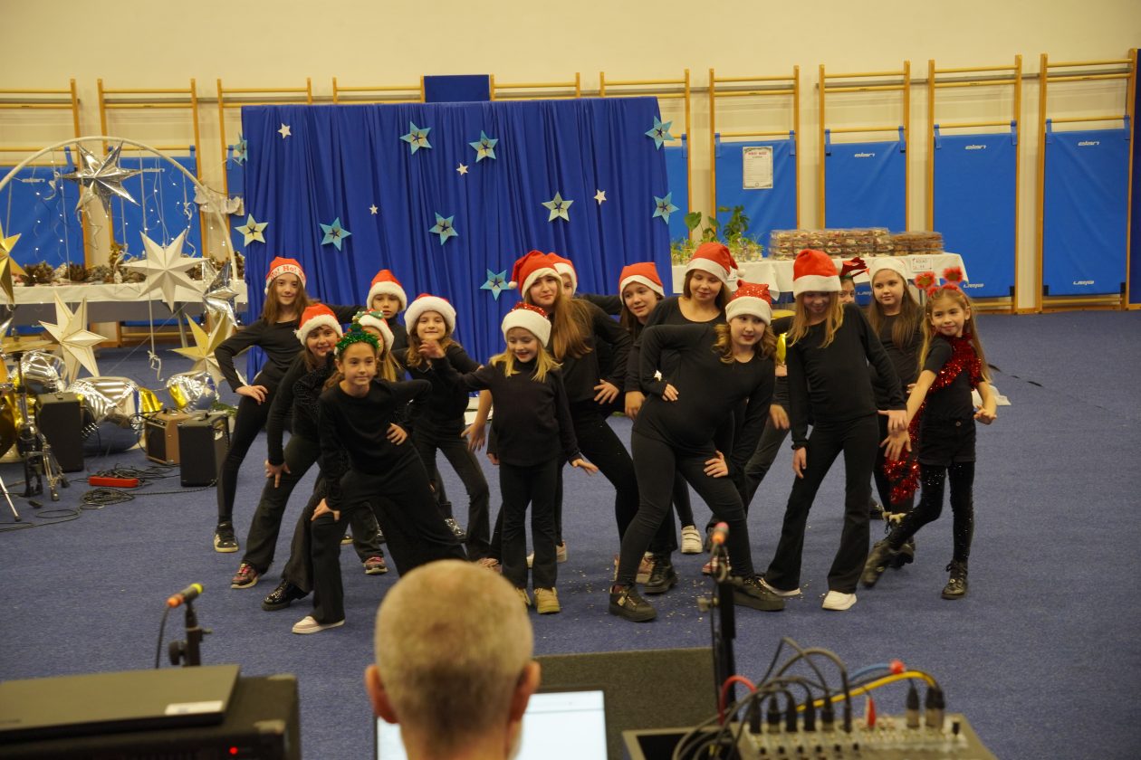 božićna priredba OŠ Strahoninec (92)