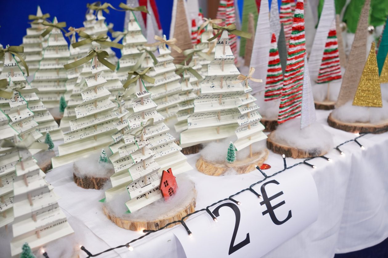 božićna priredba OŠ Strahoninec ukrasi rukotvorine (33)