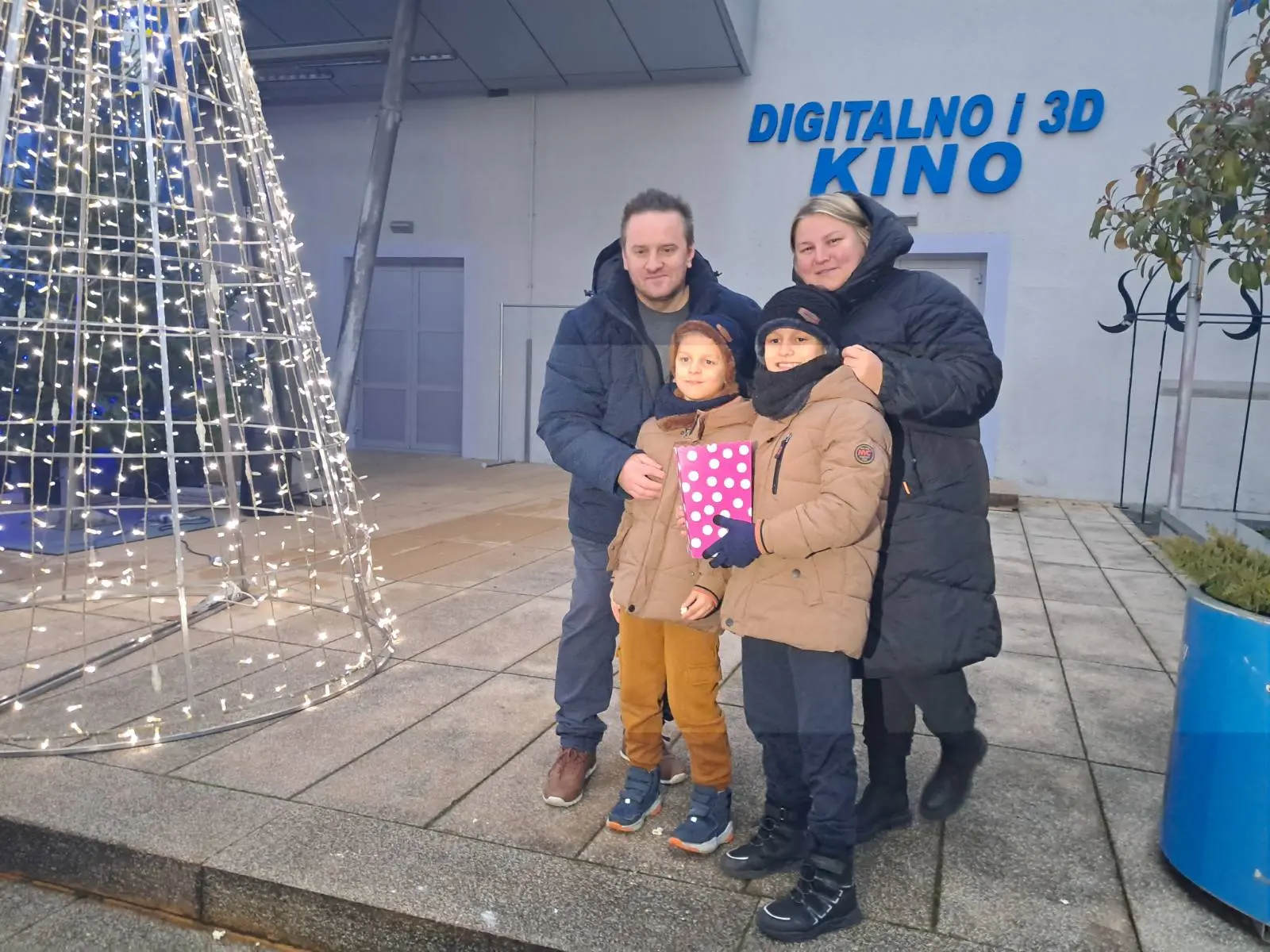 božićni sajam, moto mrazovi prelog (13) božićni sajam, moto mrazovi prelog (13)