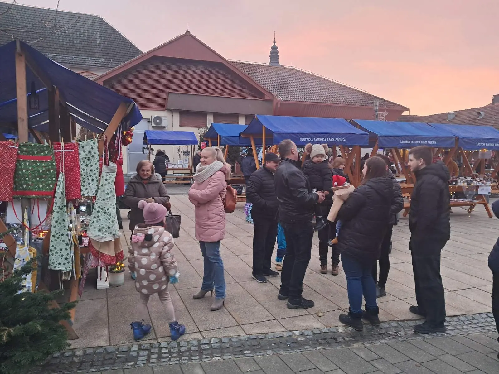 božićni sajam, moto mrazovi prelog (31) božićni sajam, moto mrazovi prelog (31)