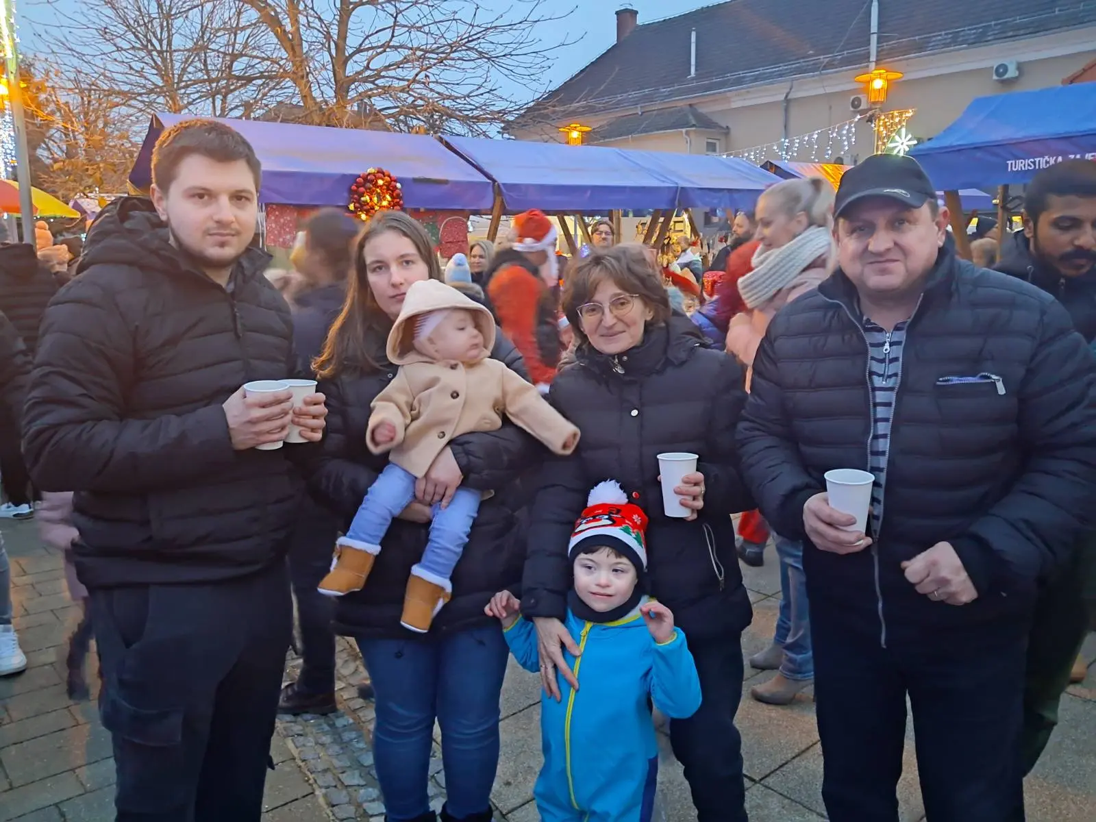 božićni sajam, moto mrazovi prelog (33) božićni sajam, moto mrazovi prelog (33)