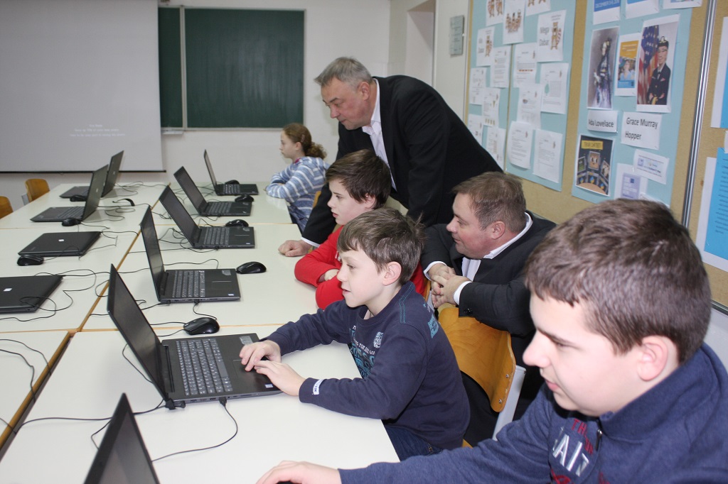 Gradski dužnosnici obišli radionice i kampove