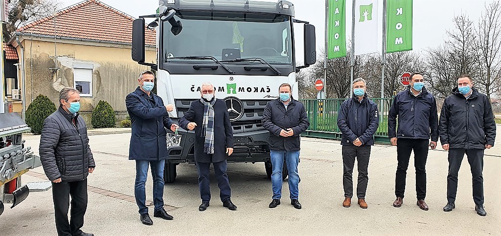 FOTO Vozila za odvojeno prikupljanje otpada stigla u ČAKOM