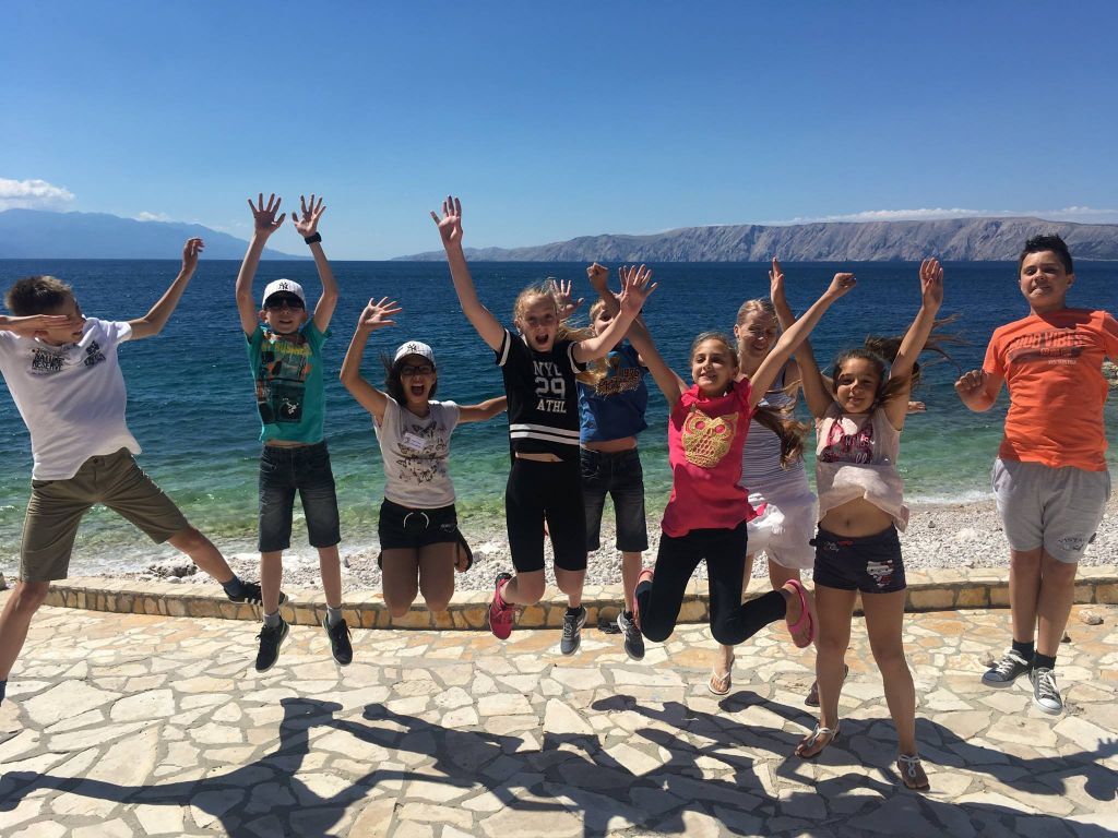 1909570664681394551117556554851