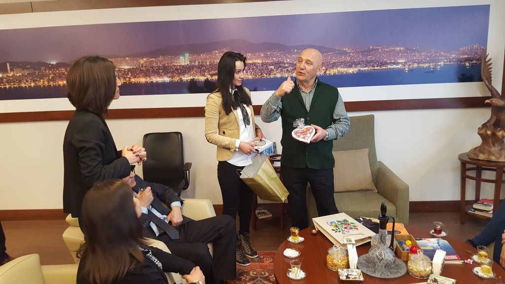 1355582583116764035170621186512