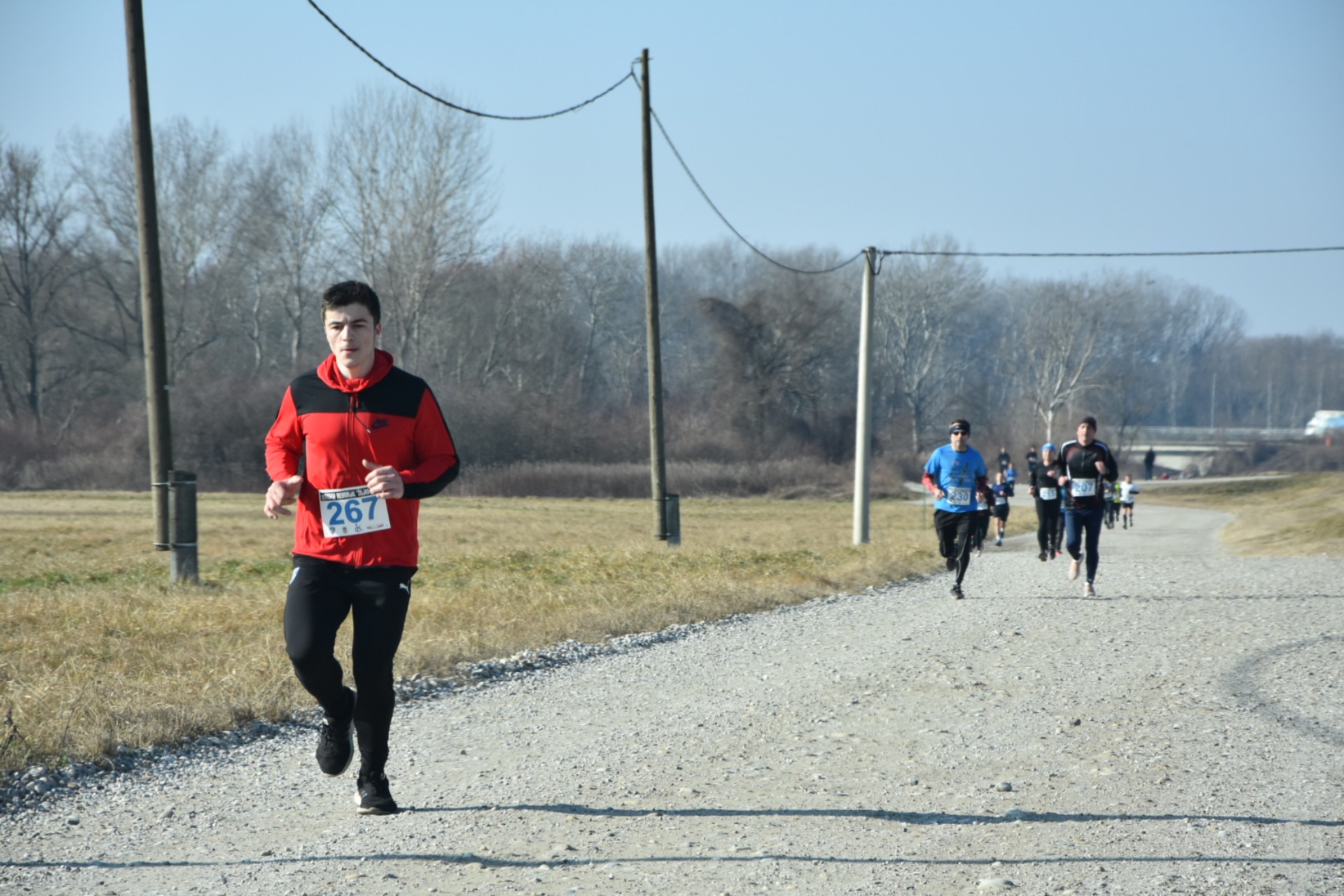 HUMANITARKA UZ DRAVU Kros utrka u čast stradalog policajca Željka Murka
