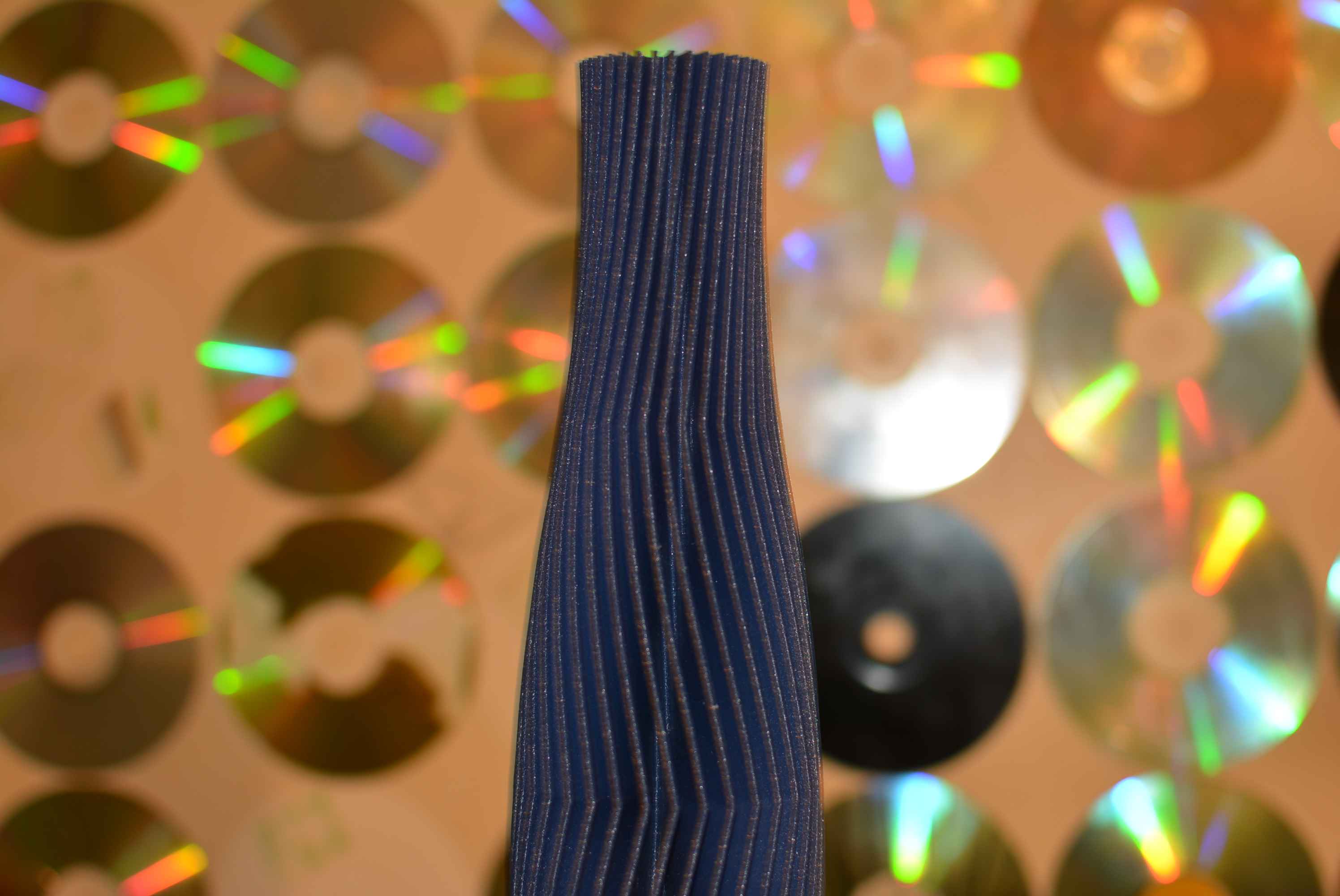 INOVATIVNI MAJSTOR Aleksandar Polanec (34) iz Selnice mixa glazbu od malena i 3D printa predivne spiralne vaze INOVATIVNI MAJSTOR Aleksandar Polanec (34) iz Selnice mixa glazbu od malena i 3D printa predivne spiralne vaze