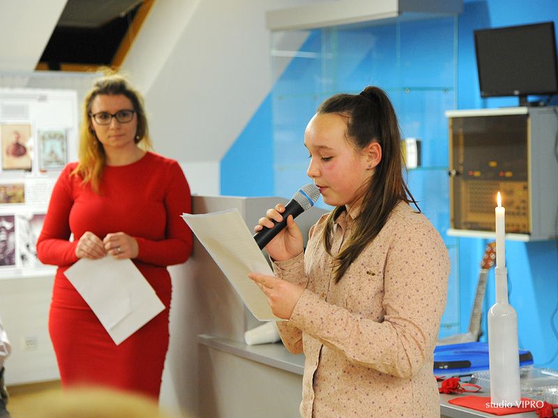 335614371dsc1690251230