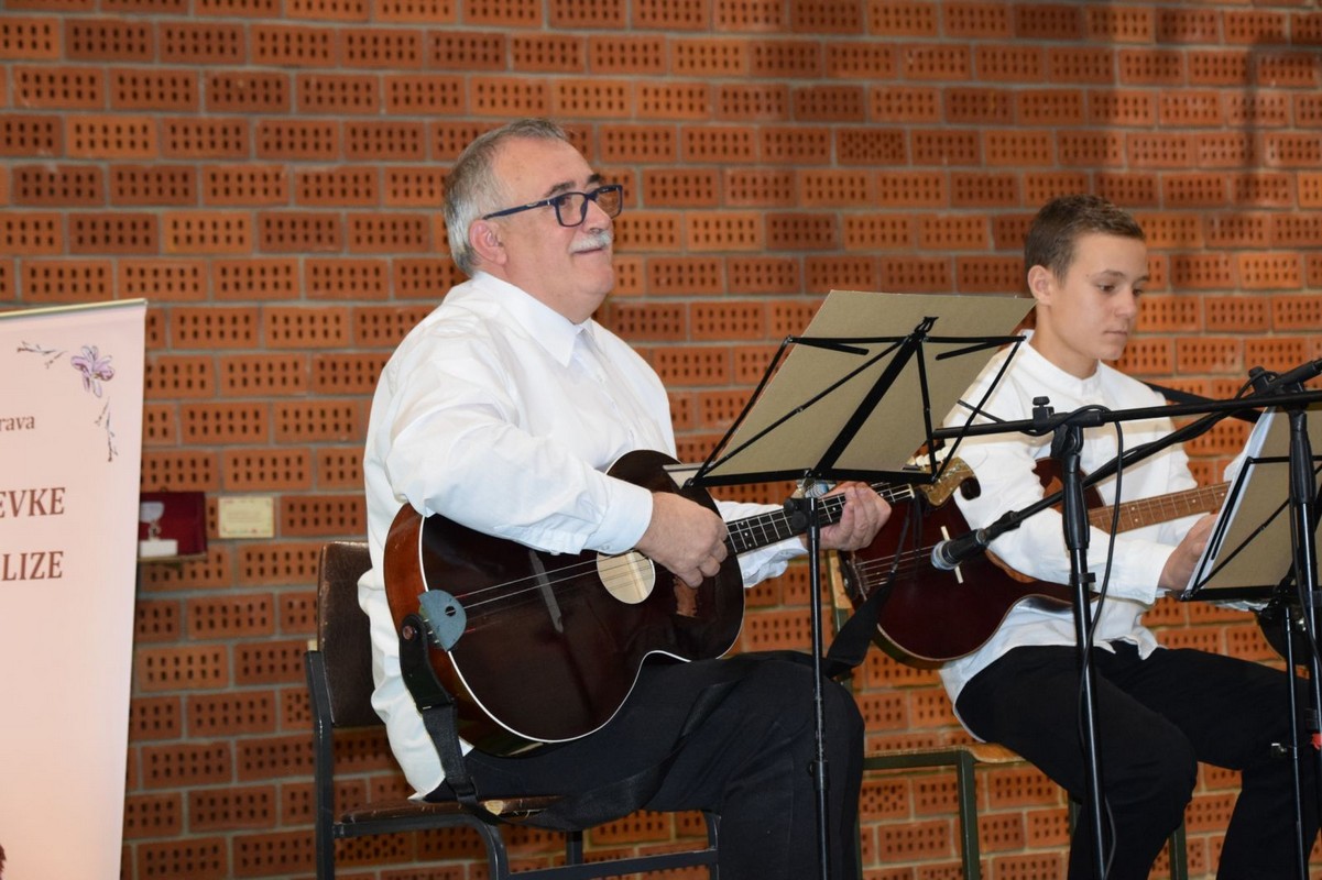 susret malih čuvara međimurske popevke dobravske Tete Lize2023 susret malih čuvara međimurske popevke dobravske Tete Lize2023