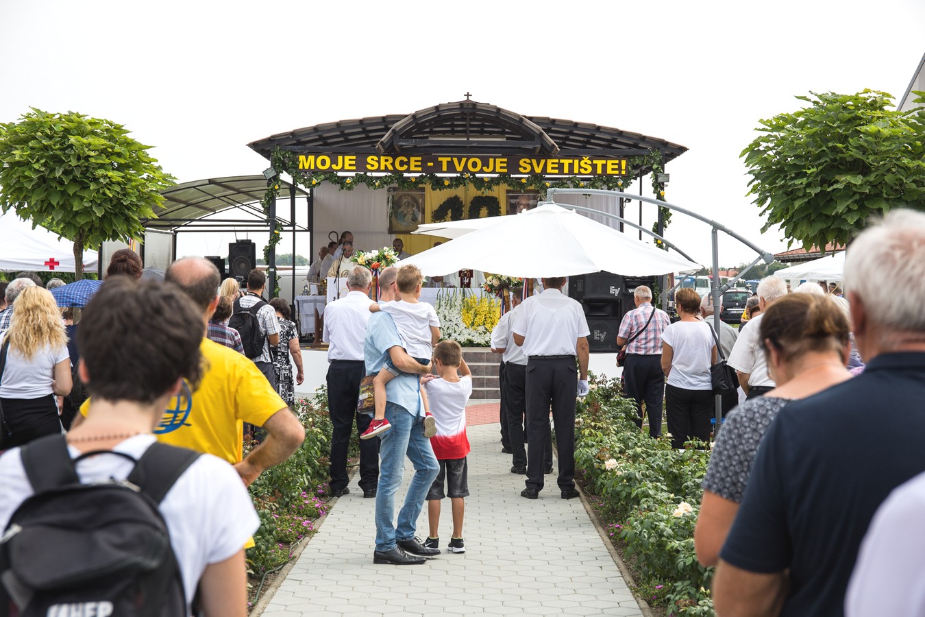 Deseta obljetnica posvete prvog Hrvatskog schönstattskog svetišta Kraljice srca u Maloj Subotici Deseta obljetnica posvete prvog Hrvatskog schönstattskog svetišta Kraljice srca u Maloj Subotici