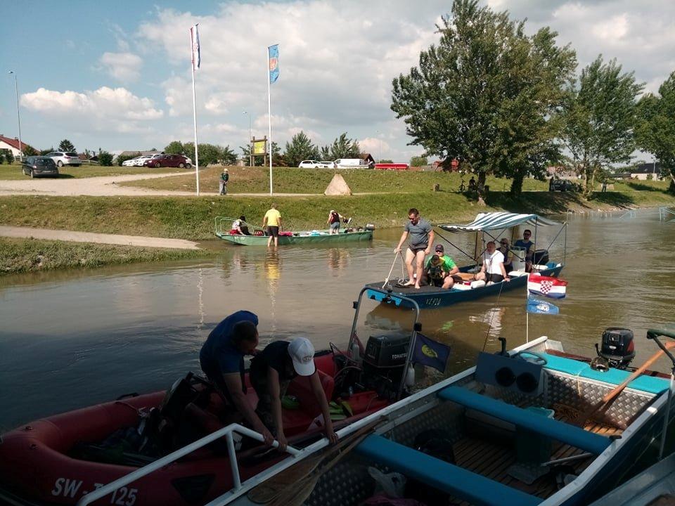 Međimurski nautičari – spust po Dravi