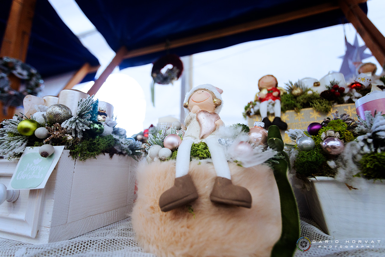 Raznovrsna ponuda na Božićnom sajmu ispod grijanog šatora u Prelogu