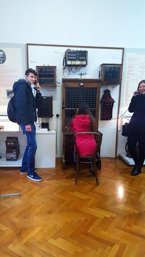 1517461910209816338517904303005