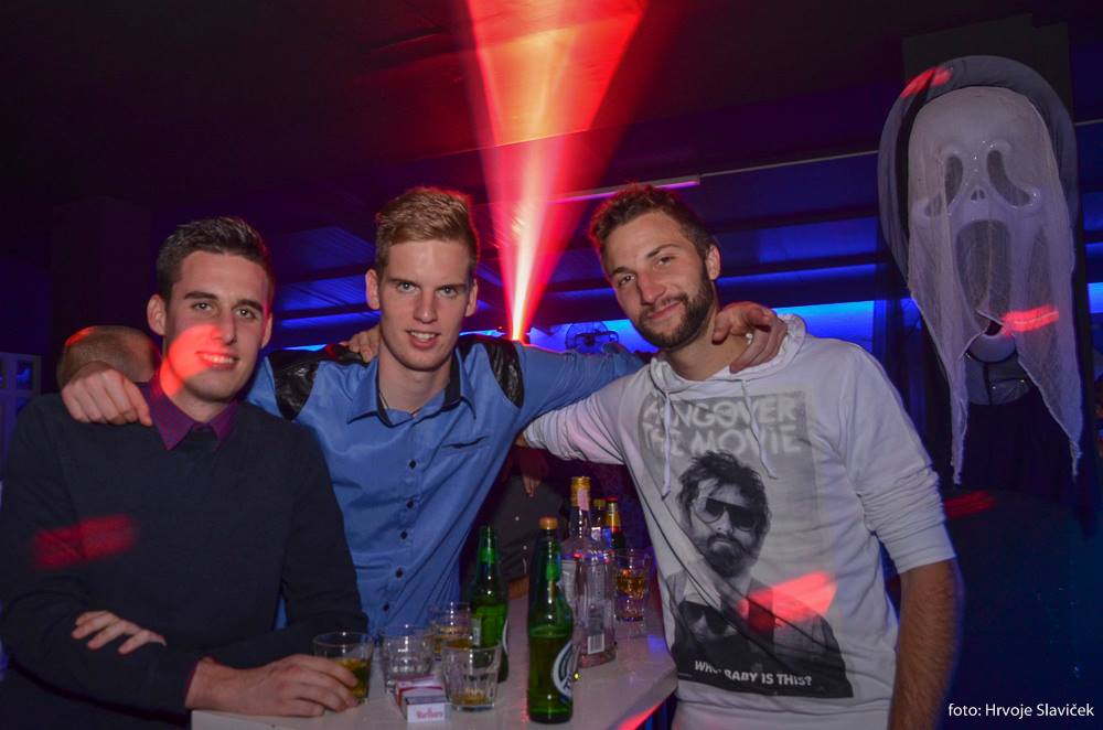 1488343412165674250845177561852