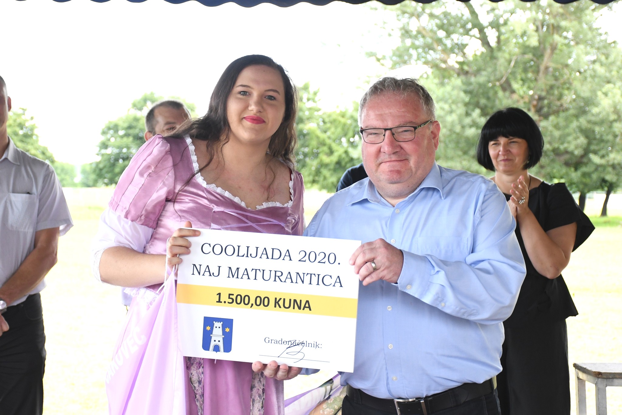 Najmaturanti Franka Sokač i Jakov Kanižić, najrazred 4.B Graditeljske škole Čakovec!