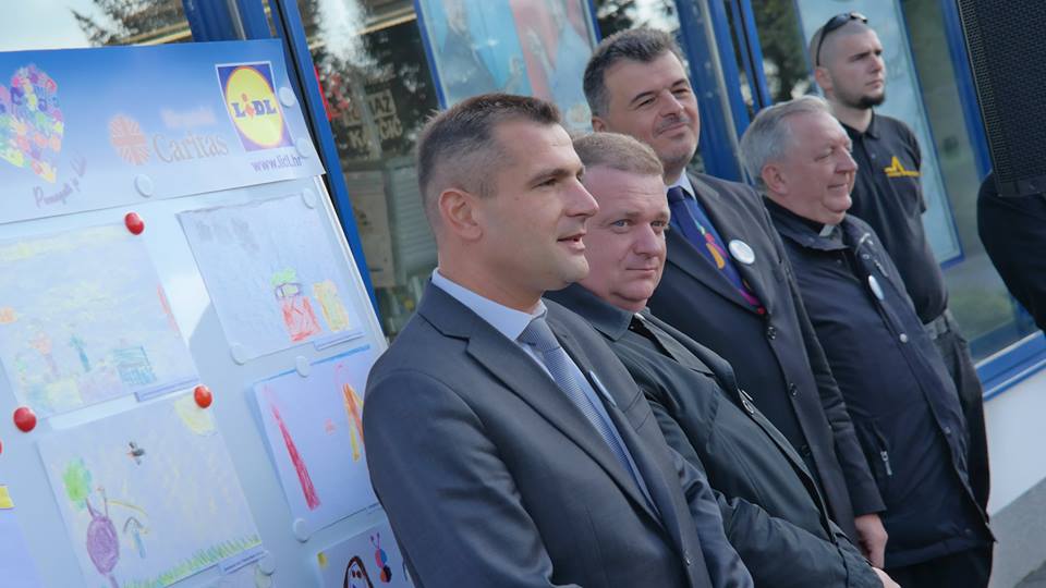 1069854999168784084702345559619